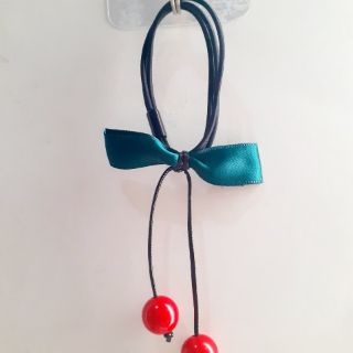 Cột tóc hoa rơi Hàn Quốc chery 2 hạt