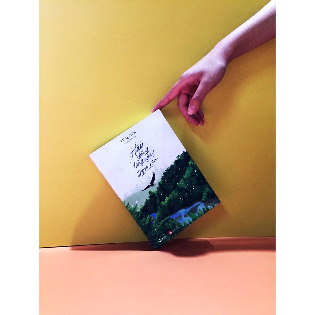 Sách - Vu Quyên - Hãy sống từng ngày trọn vẹn - Sách tự truyện