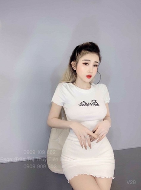 Váy đầm body nữ tay ngắn thêu chữ Barbie | BigBuy360 - bigbuy360.vn