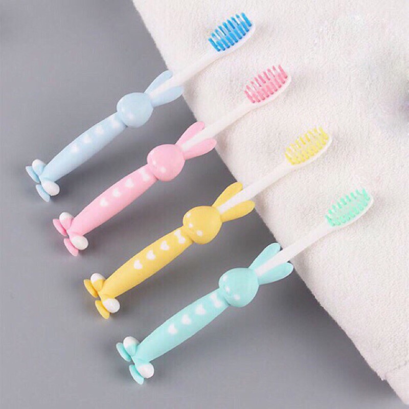 Set 4 bàn chải hình thú cute cho bé ( hàng loại 1 đóng vỉ)