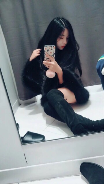 Áo choàng dạ viền lông