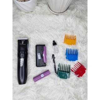 TÔNG ĐƠ CẮT TÓC BARBER SHOP