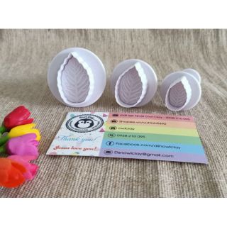 Khuôn nhấn chiếc lá