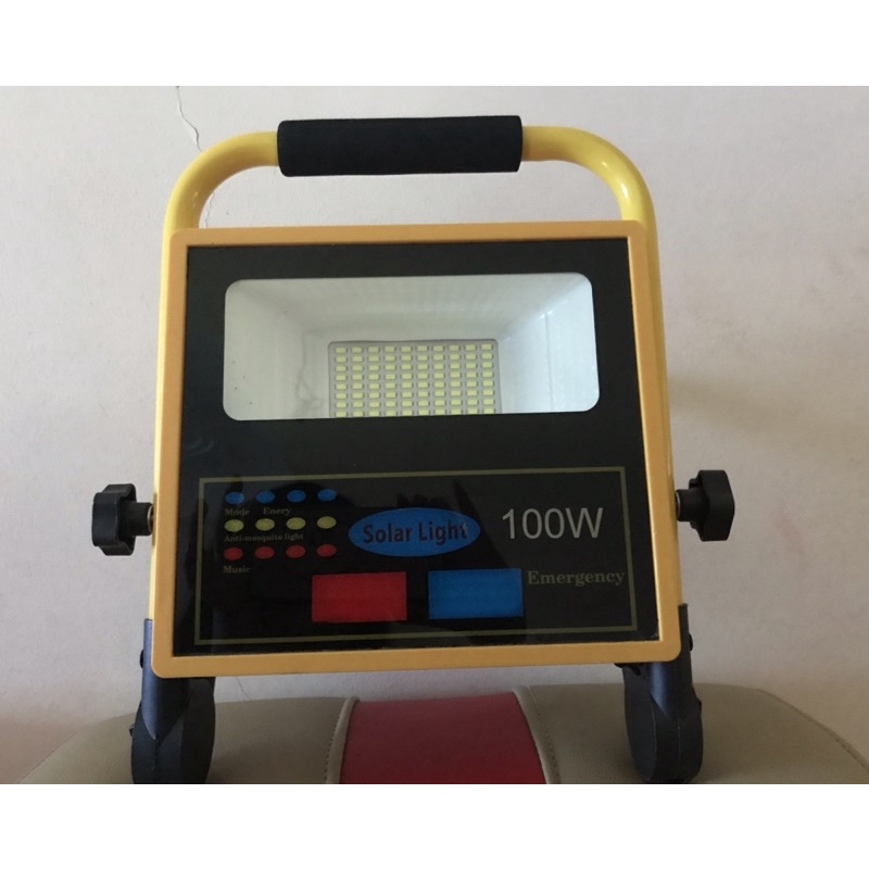 Đèn Led Pha Năng Lượng Mặt Trời Solar Light chống muỗi 100W
