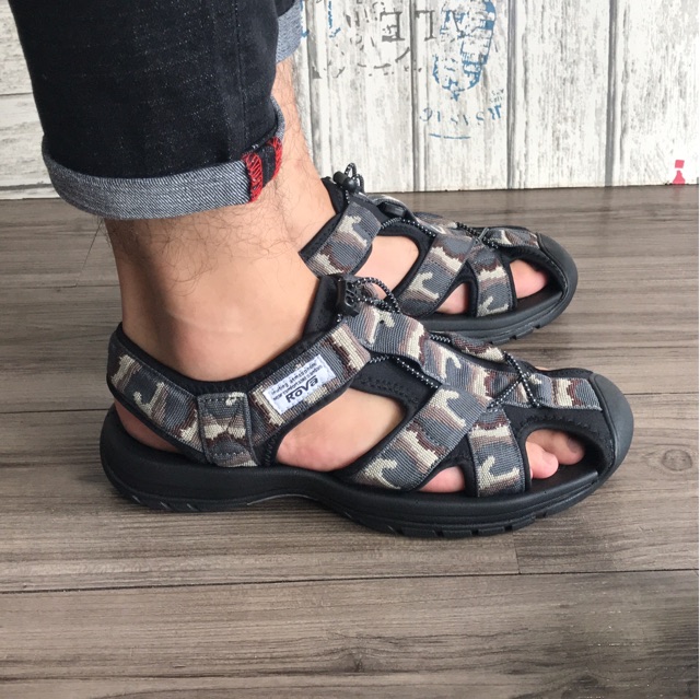 Giày sandal nam bít mũi quai dù có quai hậu cố định thích hợp mang dã ngoại đi phượt du lịch hiệu Rova RV626Br