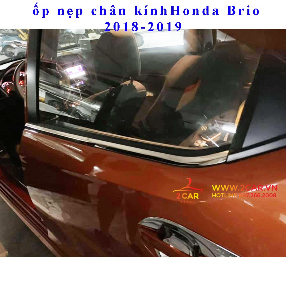 Nẹp viền chân kính, cong kính xe Honda Brio 2018-2019