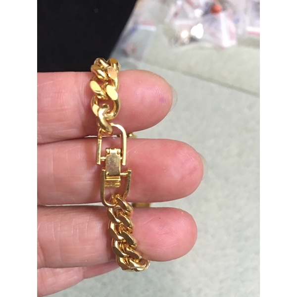 Lăc tay kiểu vàng ươm  si tuyển Nhật