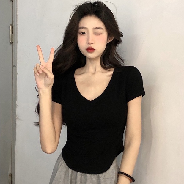 【WANG JIAO ZHAN】Áo croptop thun tay ngắn cổ chữ V màu trơn thời trang cho nữ【6757】 | BigBuy360 - bigbuy360.vn