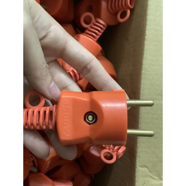 Phích cắm chịu tải cao