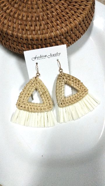Khuyên tai mây tre đan  khuyên tai mây tre cói đi biển, thời trang đi biển, set đồ đi biển