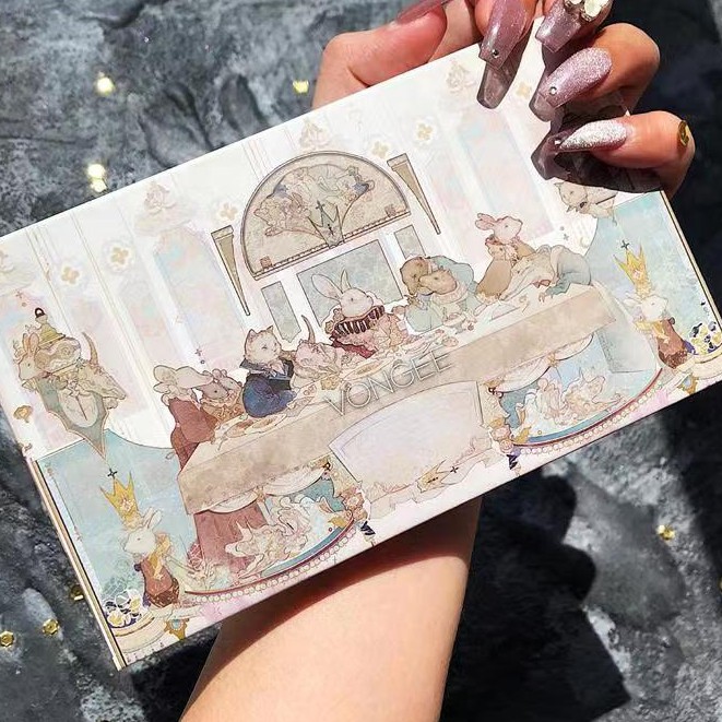 BẢNG PHẤN MẮT Vongee 18 Ô PHÒNG CÁCH QUÝ TỘC SANG TRỌNG MÀU HOT MỚI MS: T1976