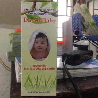 Nước tắm thảo dược Dao Đỏ cho bé