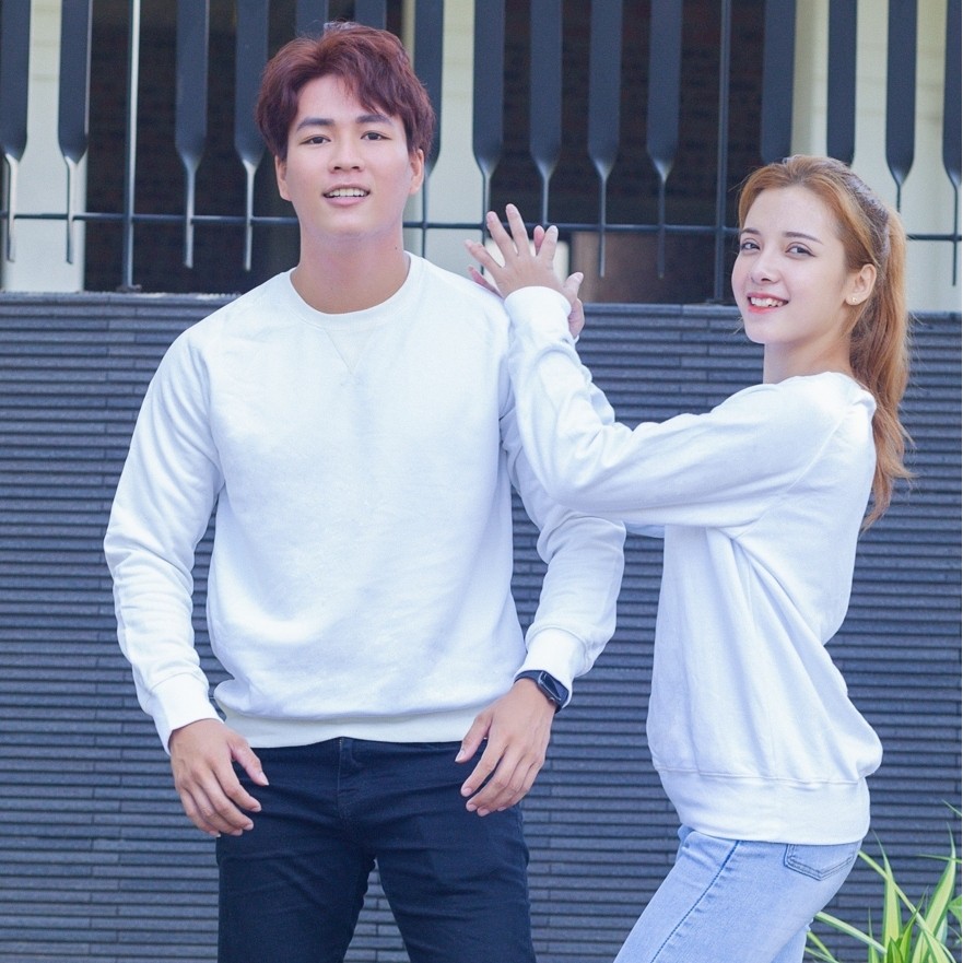 Áo nỉ cổ tròn Việt Nam xuất khẩu cao cấp (nỉ bông/ nỉ da cá), dầy dặn, không bai xù, không dão, quay máy giặt thoải mái. | BigBuy360 - bigbuy360.vn