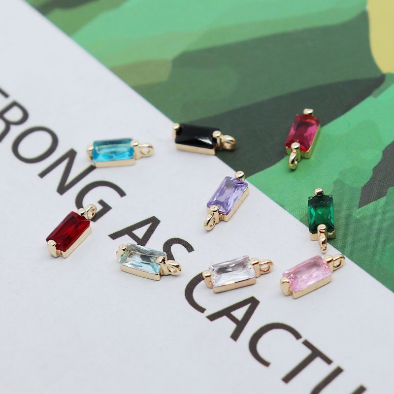 Mặt Dây Chuyền Mini Hình Vuông Bằng Đồng Thau Vàng 18K Đính Đá zircon