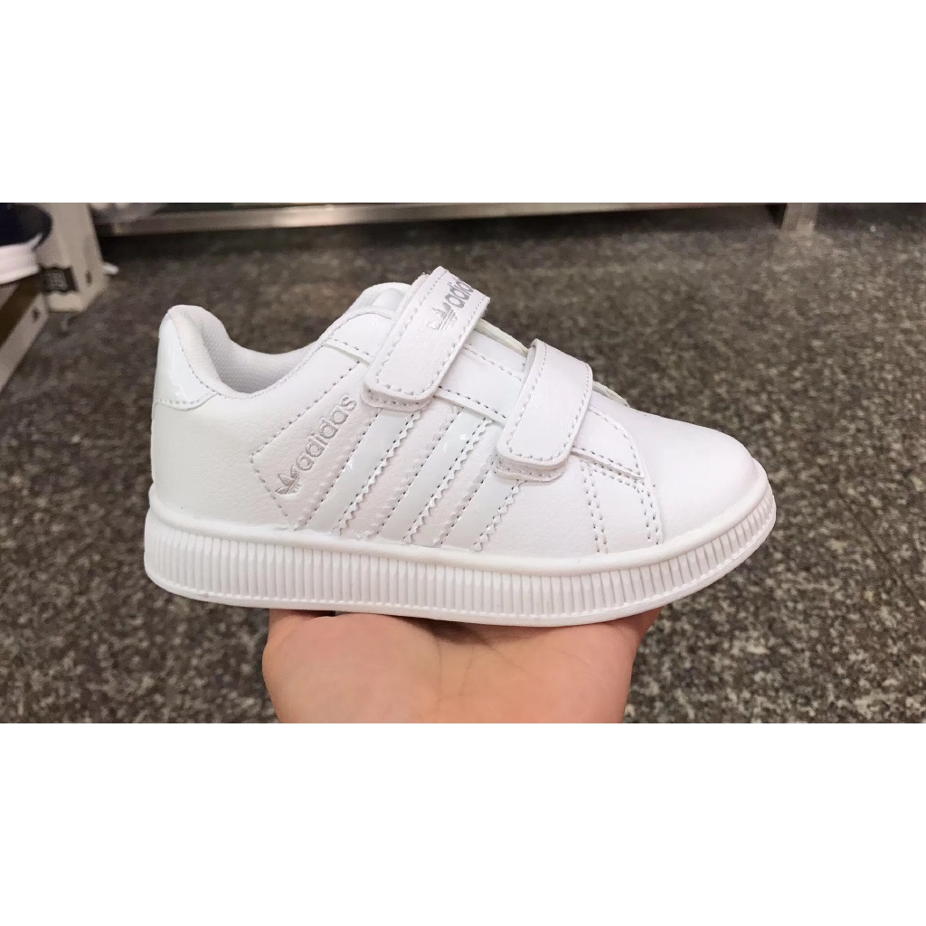 Adidas Giày Thể Thao Chạy Bộ Thời Trang Năng Động Cho Nam