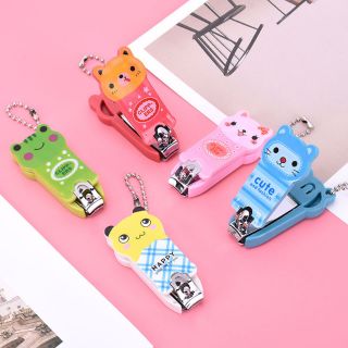 Bấm móng tay cho bé hình cute
