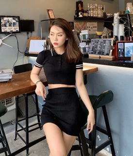SET ÁO CROP CỔ BẺ KÈM CHÂN VÁY