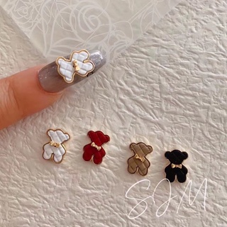charm nail gấu Trần
