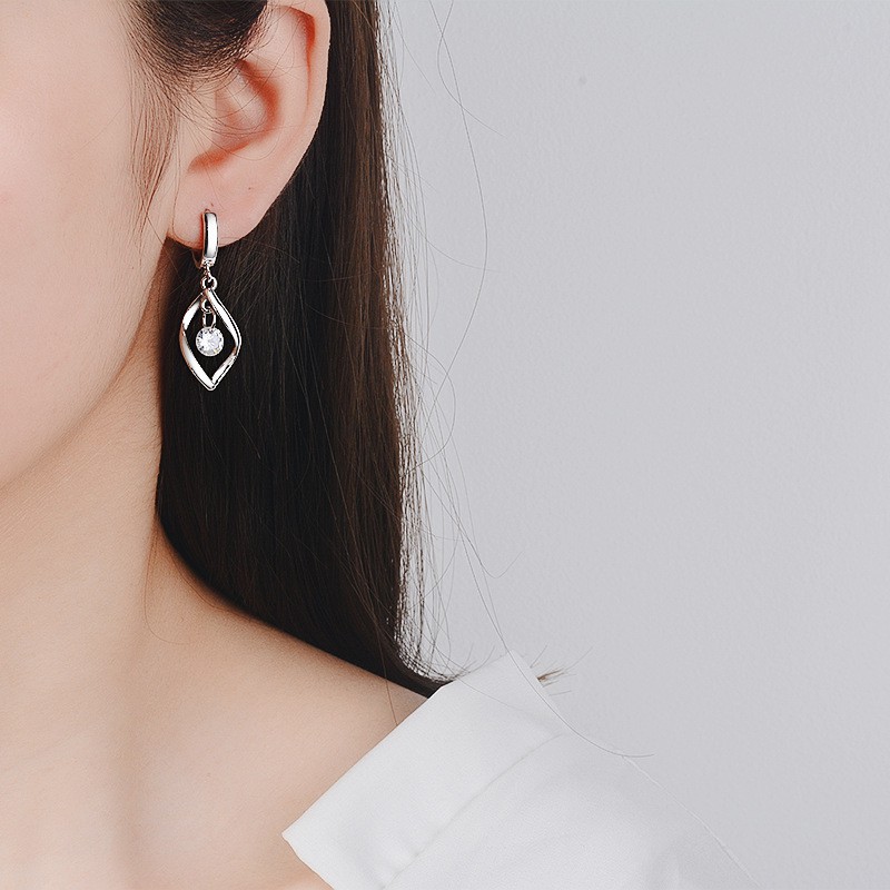 Bông Tai Mạ Bạc 925 Hình Hoa Đính Ngọc Trai Thời Trang