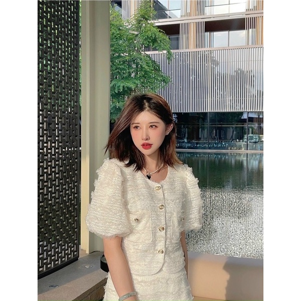 SET TRẮNG REN NỔI 2 TÚI CHÂN VÁY