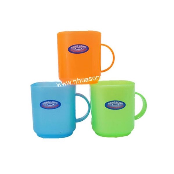 Cốc nhựa uống nước Song Long 2270 (cốc vuông size trung)