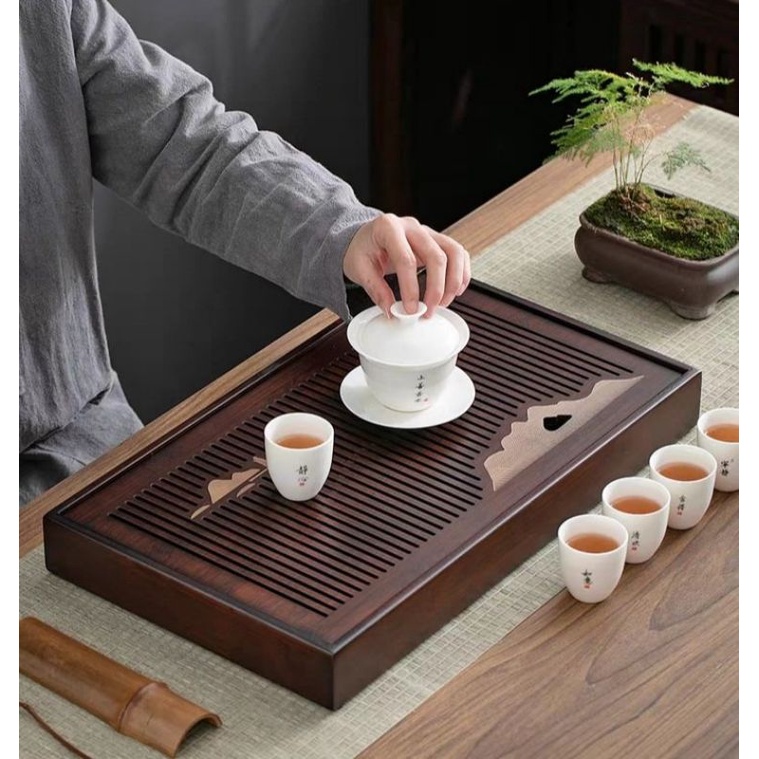khay trà gỗ tốt hình chữ nhật zai lớn mua 1 được tặng xúc trà và gấp ly bằng tre cao cấp rất đẹp