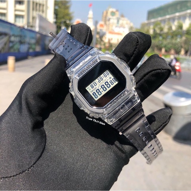 Đồng hồ nam nữ Casio G-shock DW-5600SK - Kích thước vỏ : 48,9×42,8×13,4mm