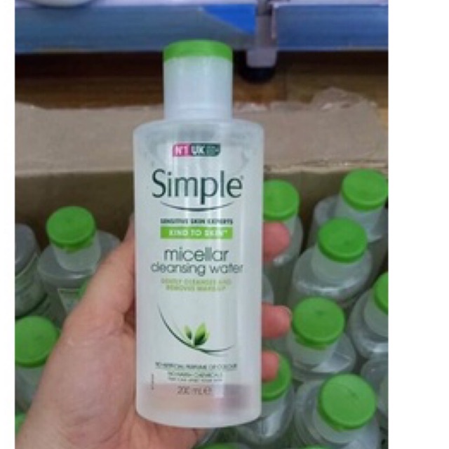 Nước Tẩy Trang Simple Dành Cho Da Nhạy Cảm 200ml