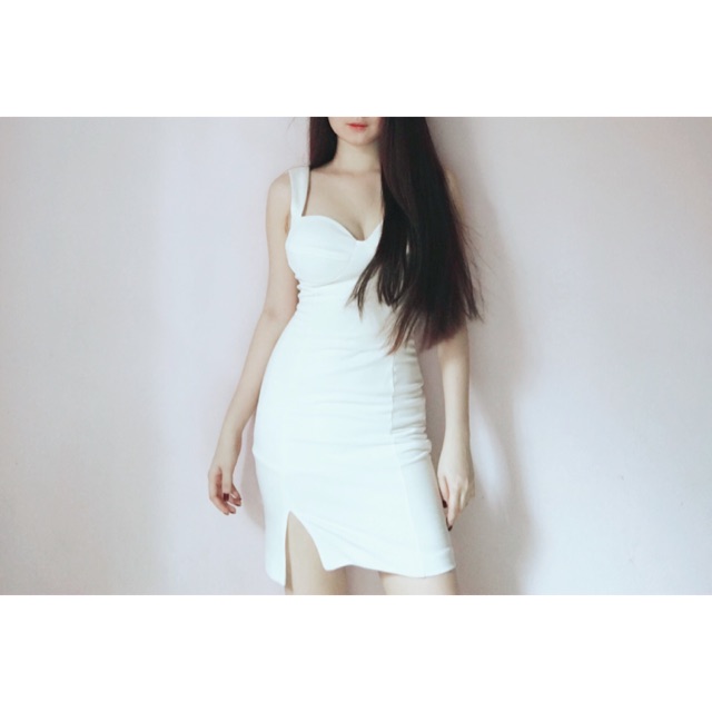 Đầm body 2 dây cúp ngực xẻ đùi