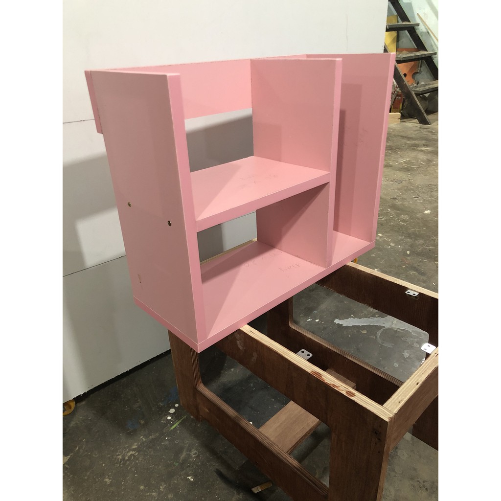 Kệ trang trí, kệ để bàn làm việc màu hồng phấn đáng yêu dành cho các nàng