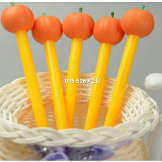 Bút nước Bí ngô