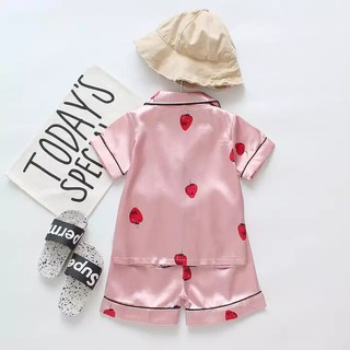 Bộ ngủ pijama cho bé hình quả dâu hồng