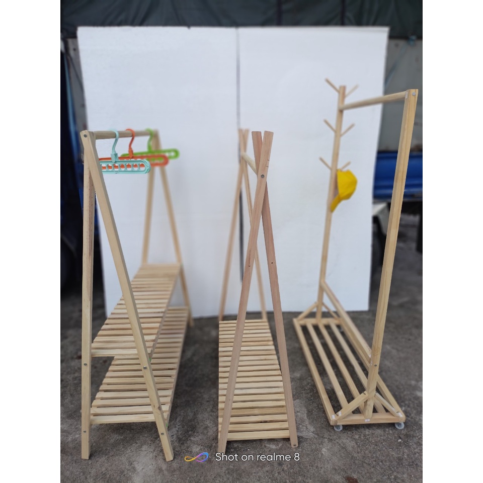 Kệ đa năng kết hợp móc treo quần áo gỗ tự nhiên hình chữ A