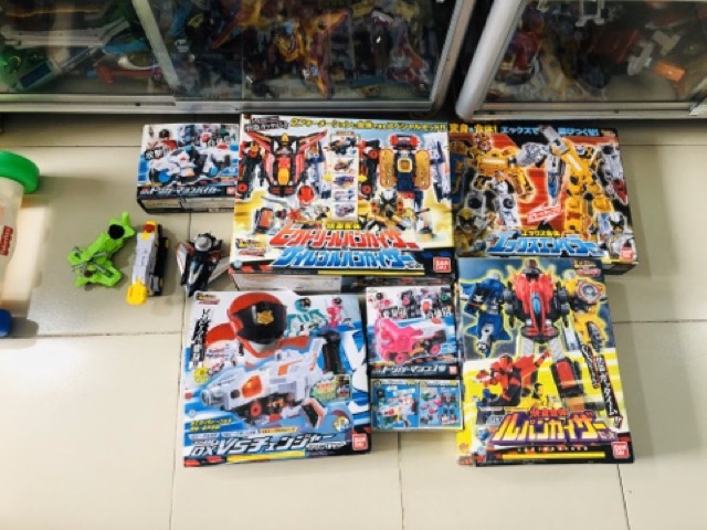 Đồ chơi siêu nhân Robo Lupinranger  DX VS Vehicle Series Kaitou Combine DX Victory