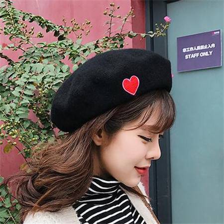 Nón mũ nồi thêu trái tim beret bere heart chất liệu nỉ dạ dày