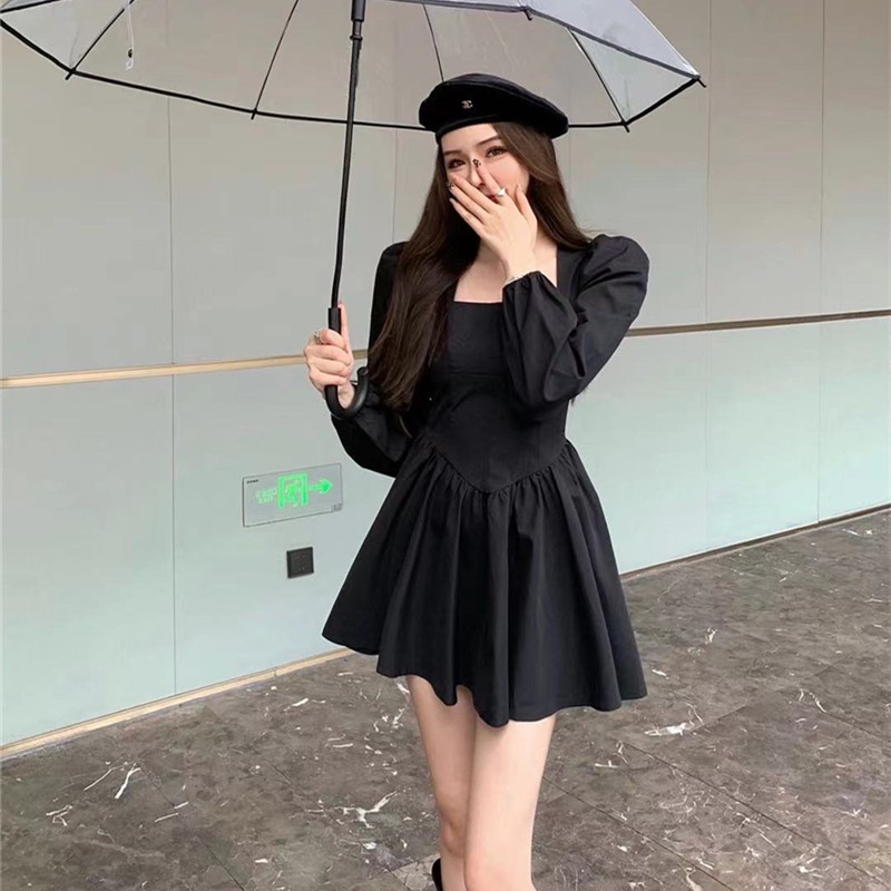 Đầm tay phồng cổ vuông form ôm thời trang