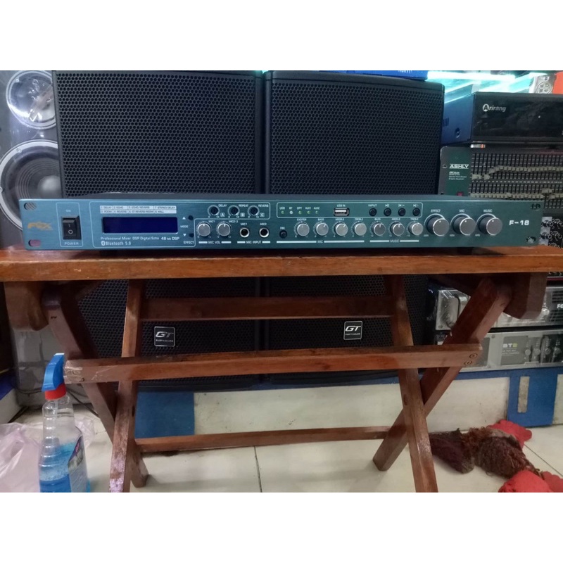 Van cơ số Foxkich F18