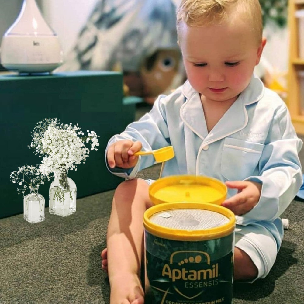 Sữa Bột Aptamil Essensis Organic A2 Protein Milk Dành Cho Trẻ 1 Tuổi 900g của Úc