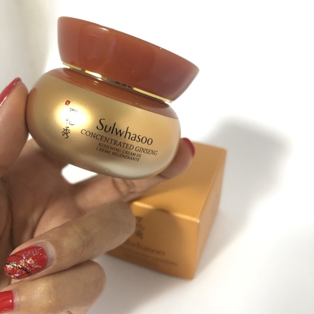 Kem tái tạo và trẻ hóa da từ nhân sâm cô đặc Sulwhasoo Concentrated Ginseng Renewing Cream ex