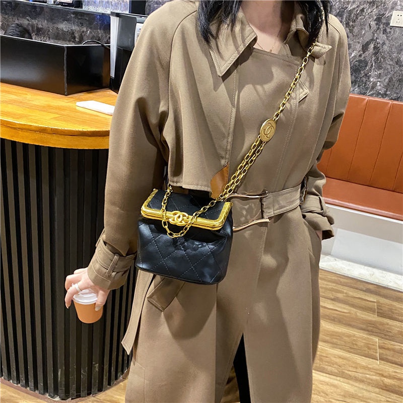 Túi Đeo Chéo Đính Đá Phong Cách Mới 2022 Thời Trang