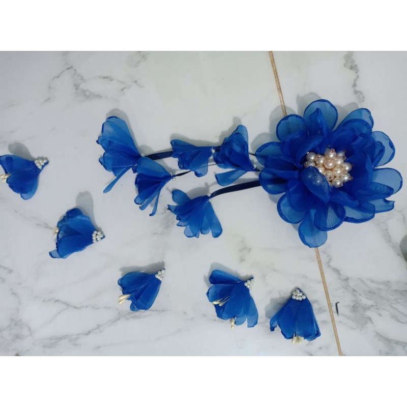 Hoa von tua bộ, nụ lẻ lấy màu nào gửi tin nhắn riêng giúp shop