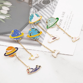 Pin cài áo Hành tinh có móc treo