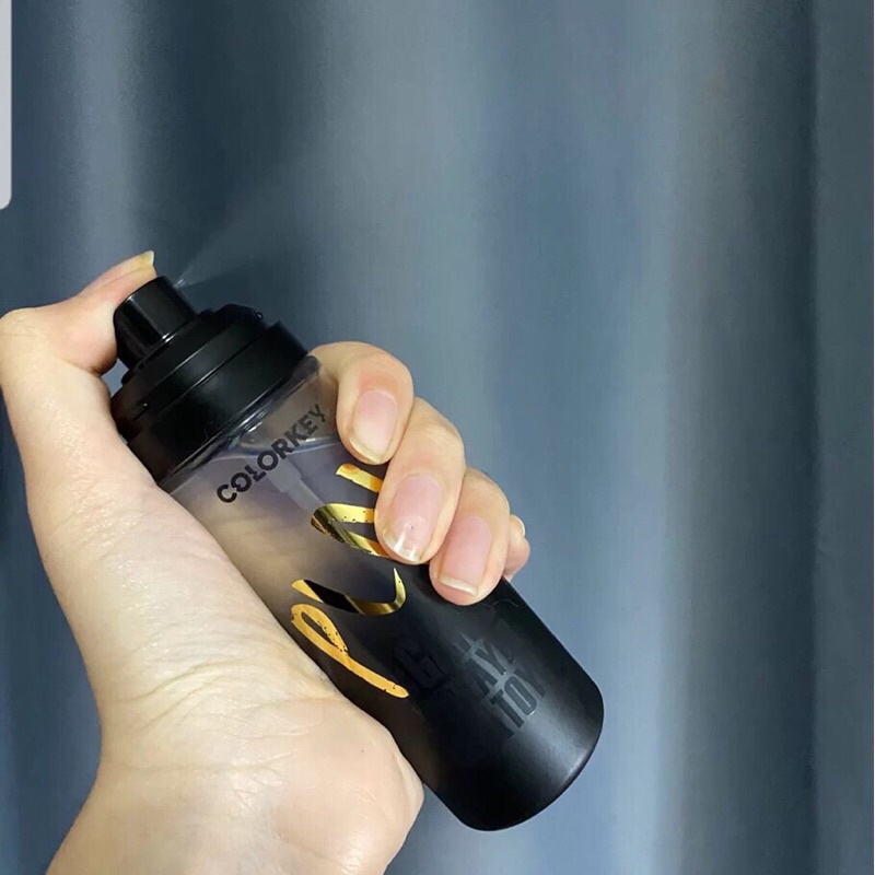 Xịt Khoá nền COLORKEY | BigBuy360 - bigbuy360.vn