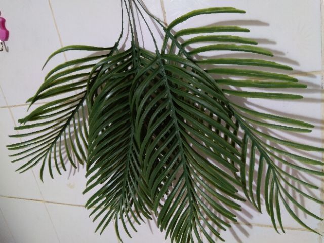 Combo 1 cành 9 lá dừa nhựa trang trí
