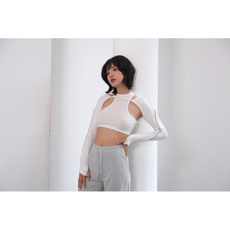 - SET ÁO CROPTOP KHOÉT VAI