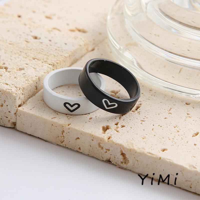 Set 2 nhẫn cặp màu trắng/đen thời trang Hàn Quốc