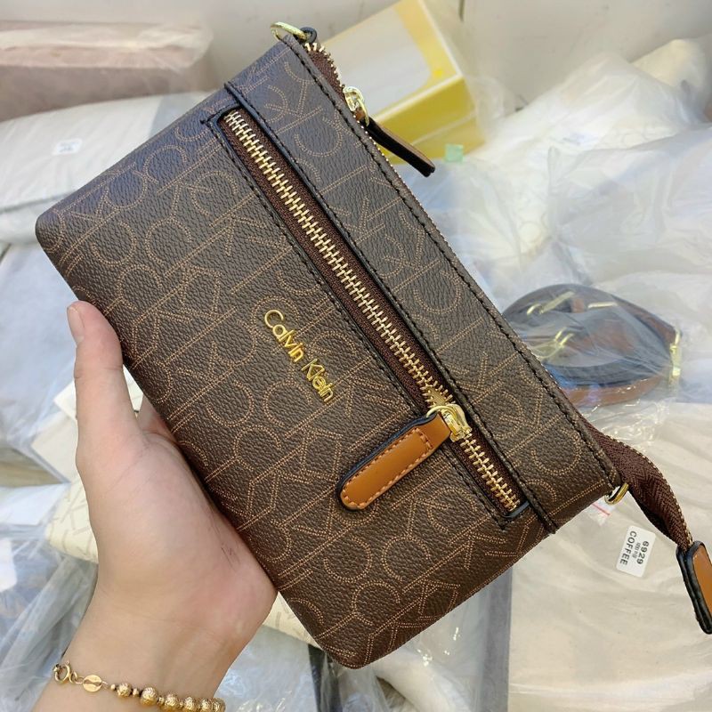 TÚI CKK KẸP NÁCH SIZE 21CM TAG DA MK
