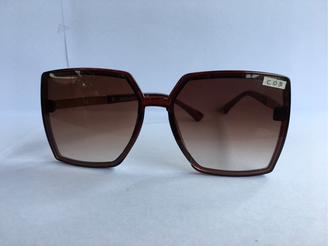 Kính mát nữ sành điệu mặt vuông mã kính C03