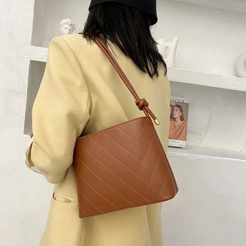 Túi xách nữ đeo chéo da mềm kiểu dáng đơn giản