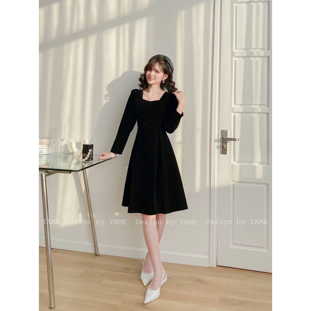Váy nhung dài tay dáng chữ A cổ vuông tiểu thư siêu sang màu đen YAME